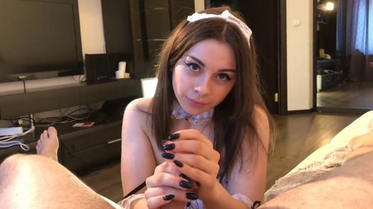 Уборщица трахается вместо оплаты